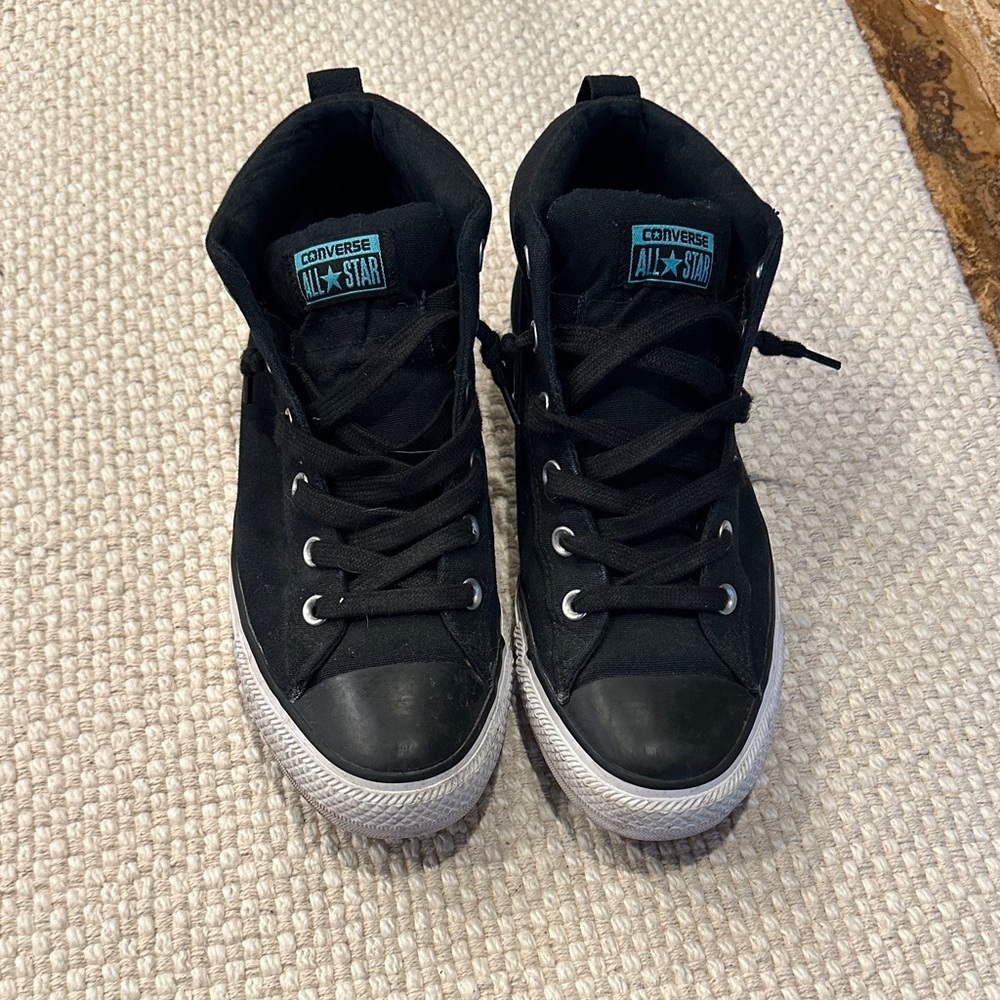 Converse mens Black and White High-Top Sneakers